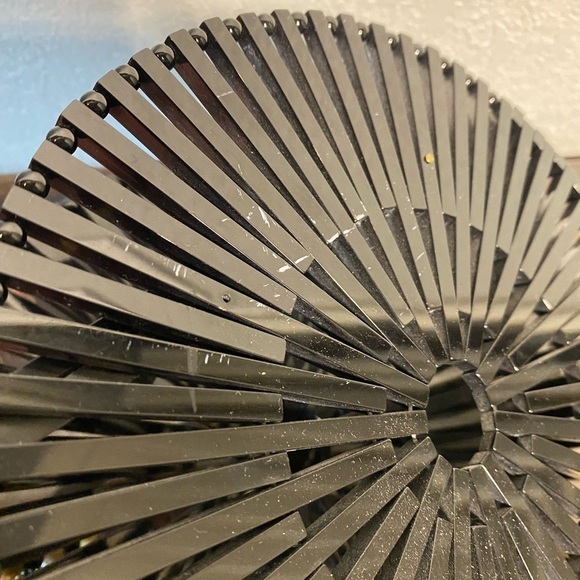 Cult Gaia Luna Circle Crossbody Bag acrylic black tan - Picture 8 of 12